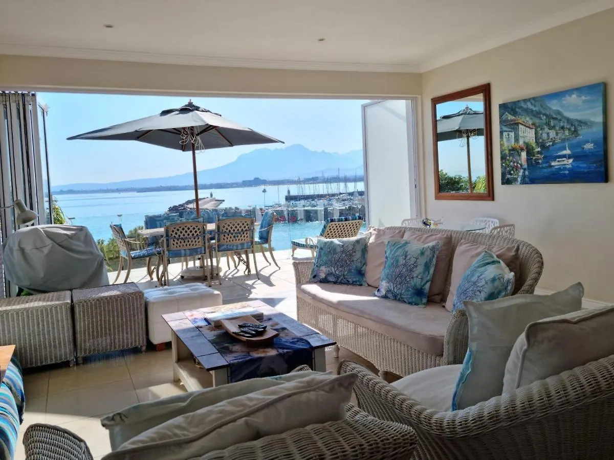 The View On Bikini Beach, Sleeps 4 Gordonʼs Bay